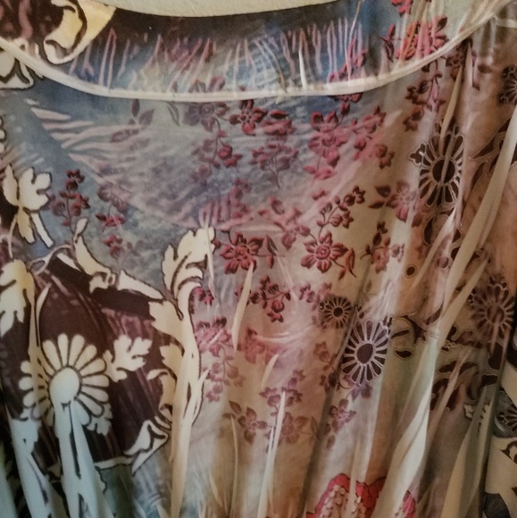 Shirt - Picture 3 of 6